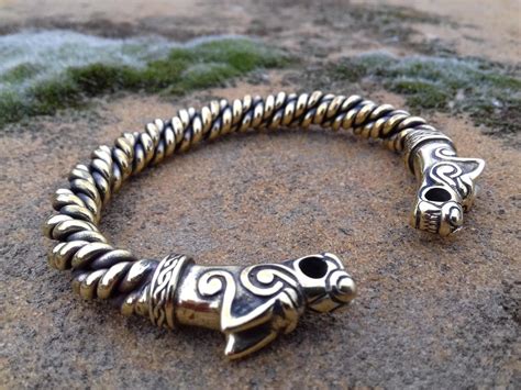 Viking Armband